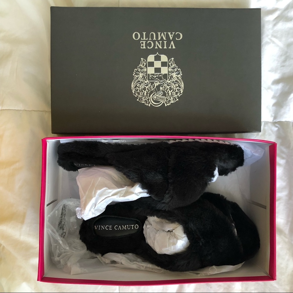 Vince Camuto fur house slippers